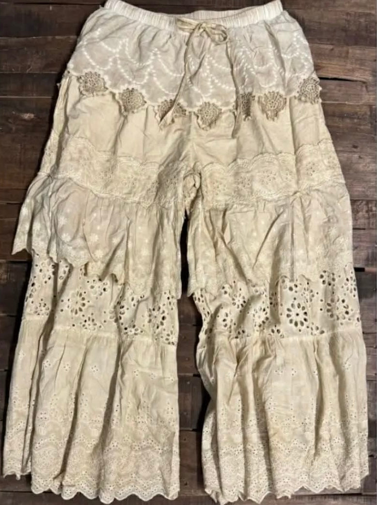 Frill Seeker Pants