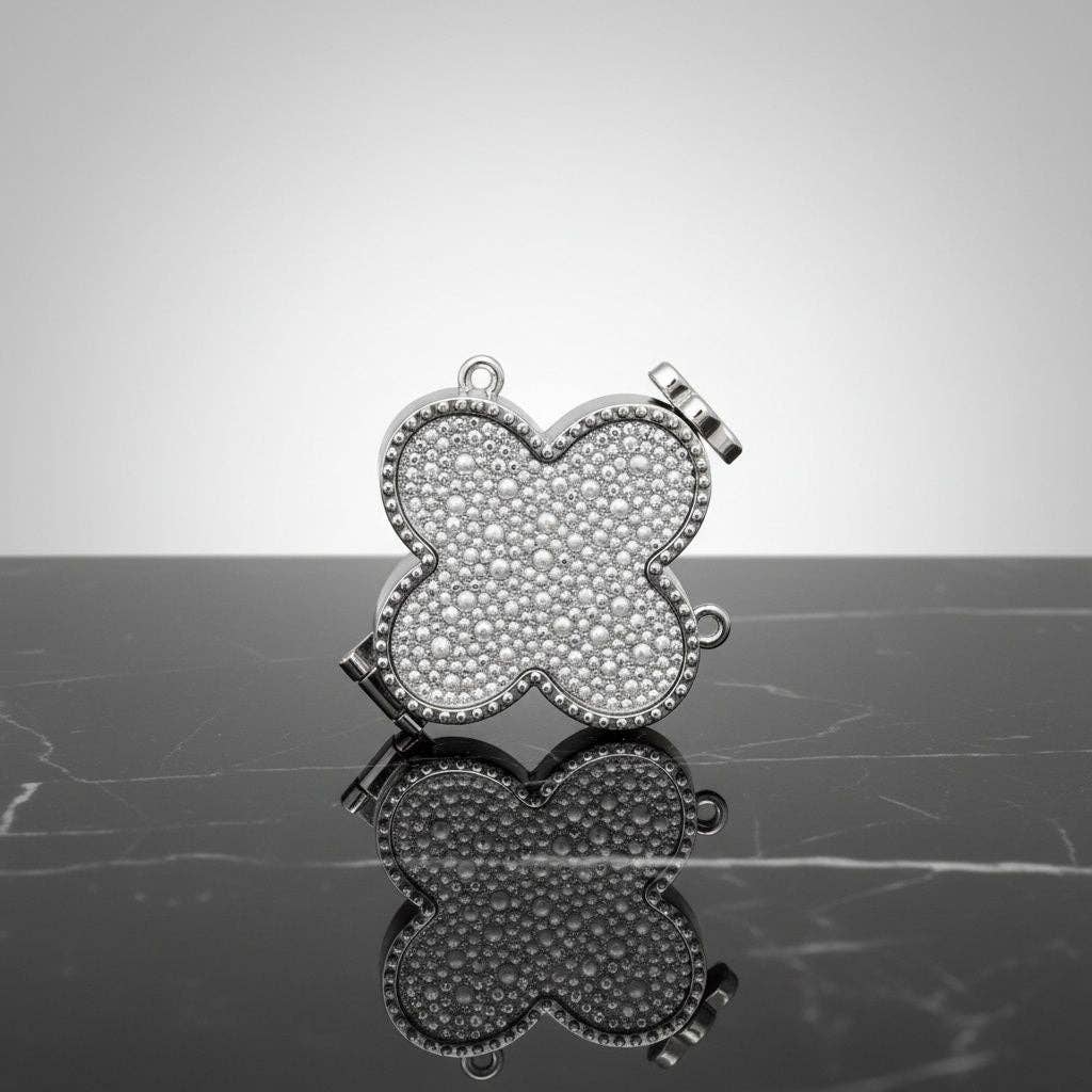 Mini Silver Quatrefoil Sparkle Crossbody Compact